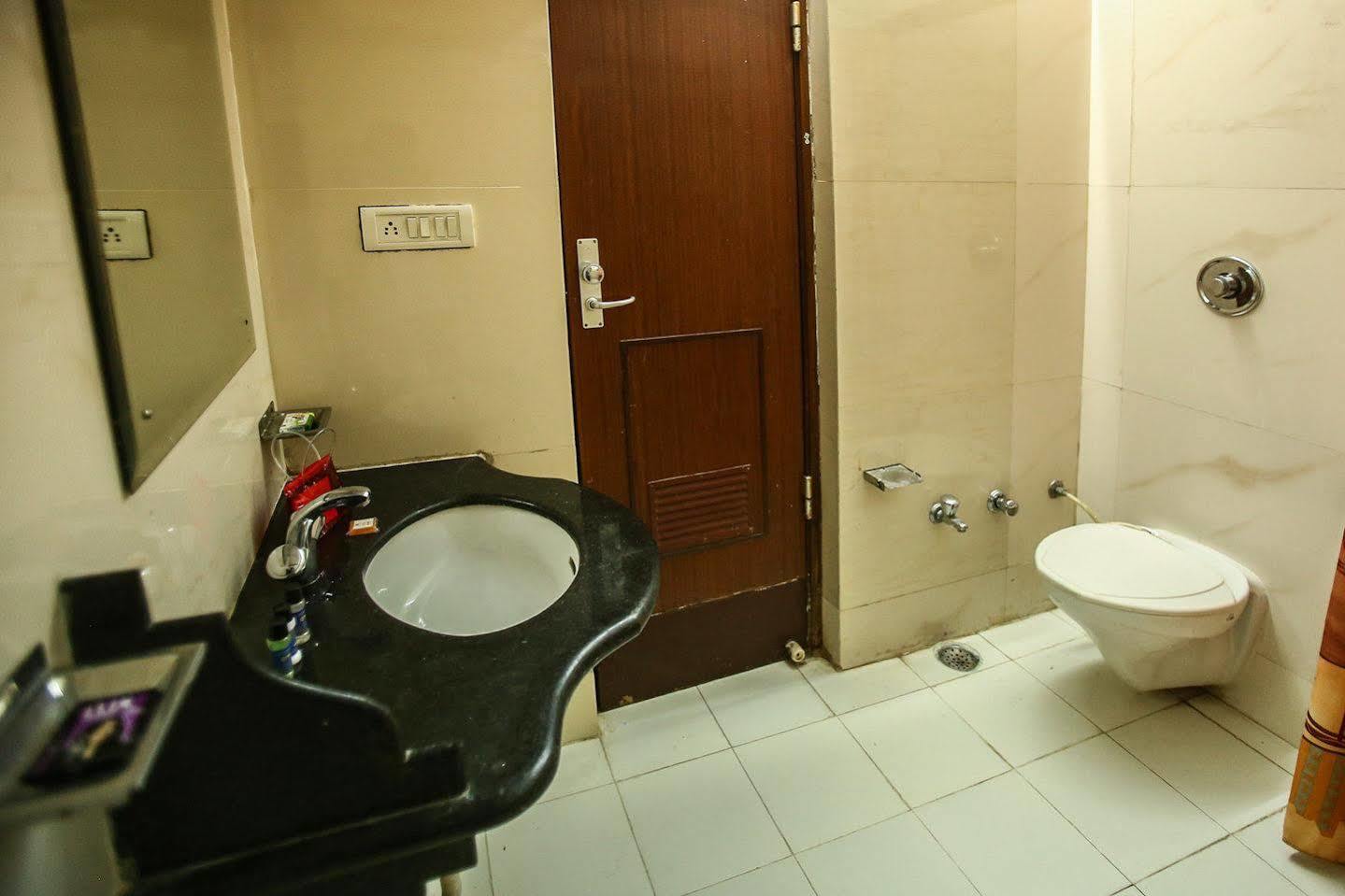 Oyo 9900 Hotel Pioneer Plaza Džódhpur Exteriér fotografie