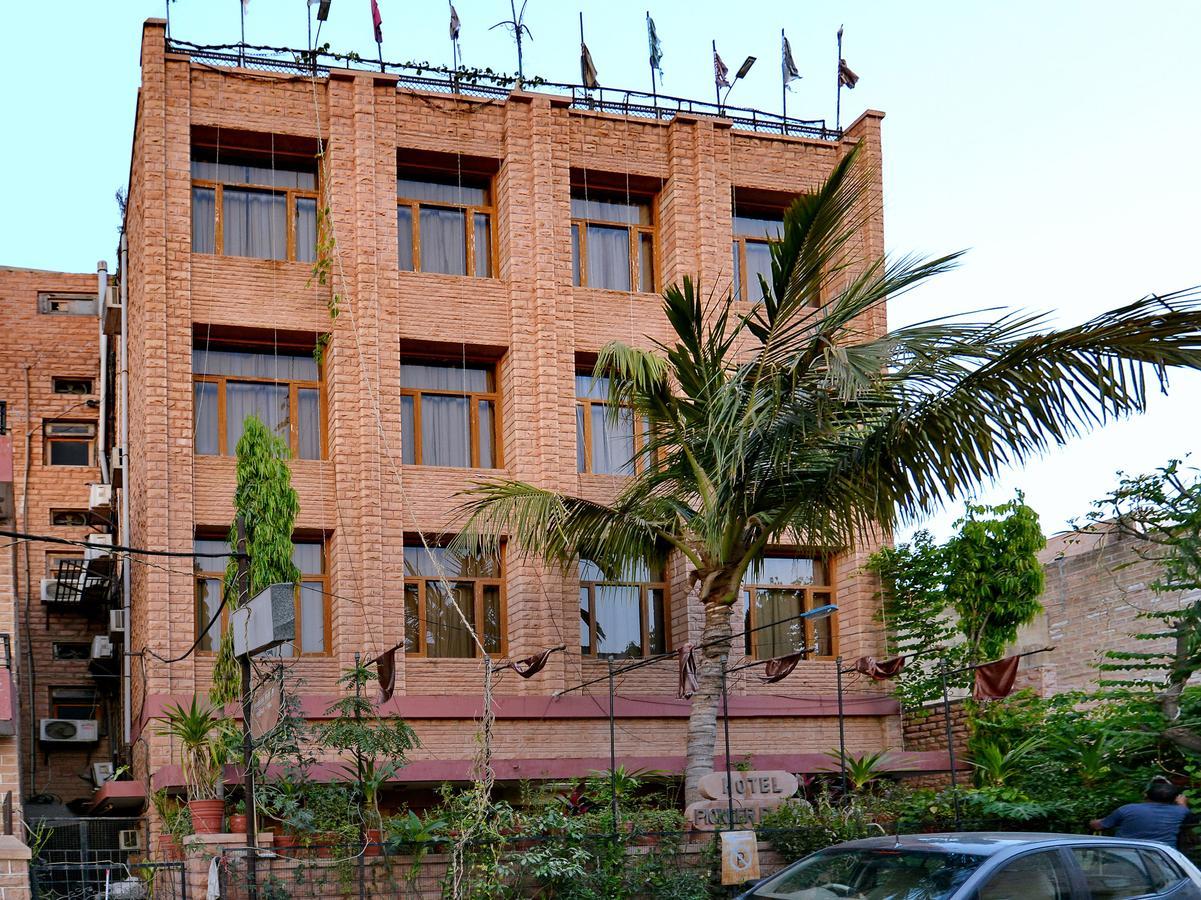 Oyo 9900 Hotel Pioneer Plaza Džódhpur Exteriér fotografie